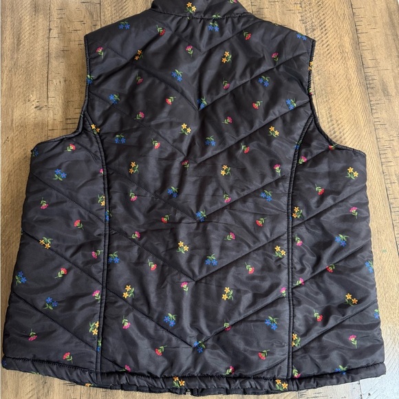 Basic Editions Black Quilted Puffer Vest - Picture 2 of 8